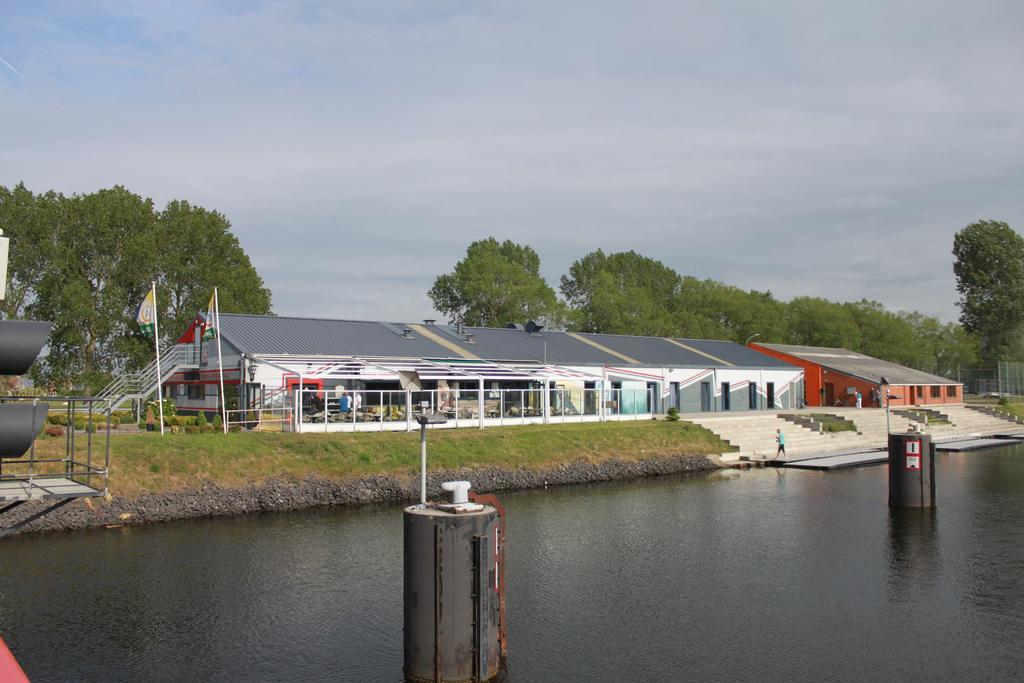 Herdersbrug Youth Hostel Brugge Bagian luar foto